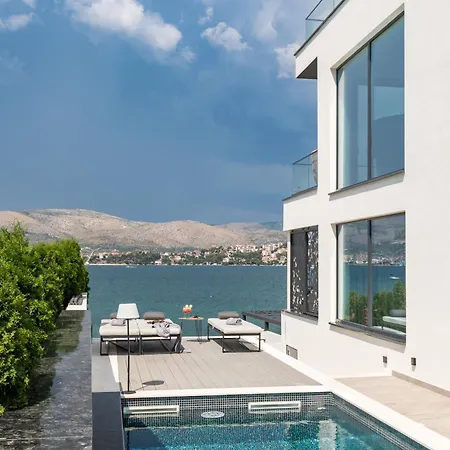 Villa Palace Al Nera 2 Luxurius At Sea Trogir