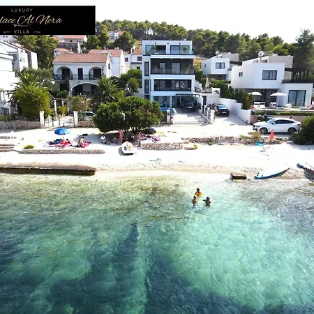 Villa Palace Al Nera 2 Luxurius At Sea *