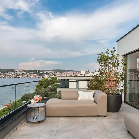Palace Al Nera 2 Luxurius At Sea Trogir